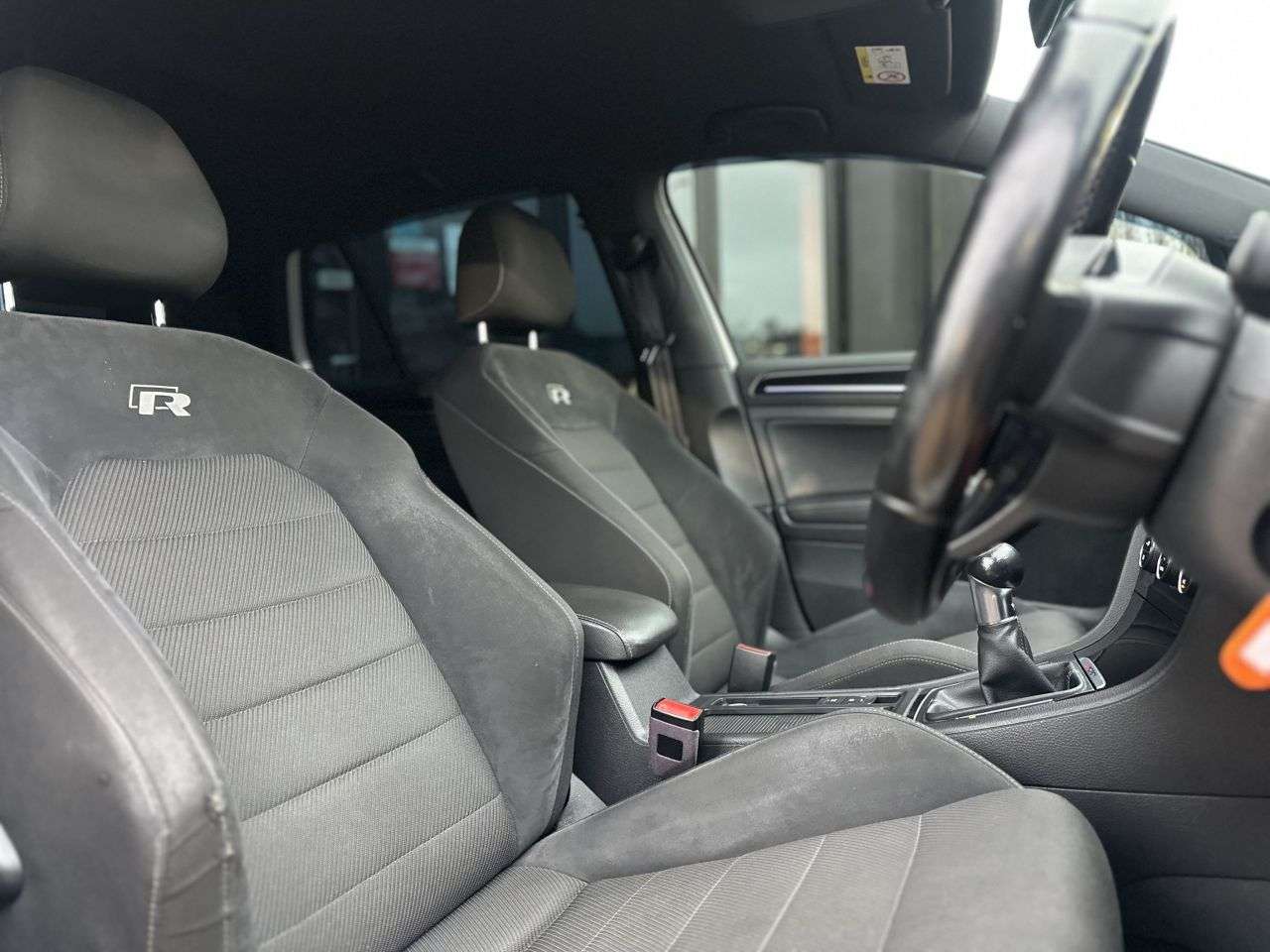 2017 VOLKSWAGEN GOLF 2017 VOLKSWAGEN GOLF