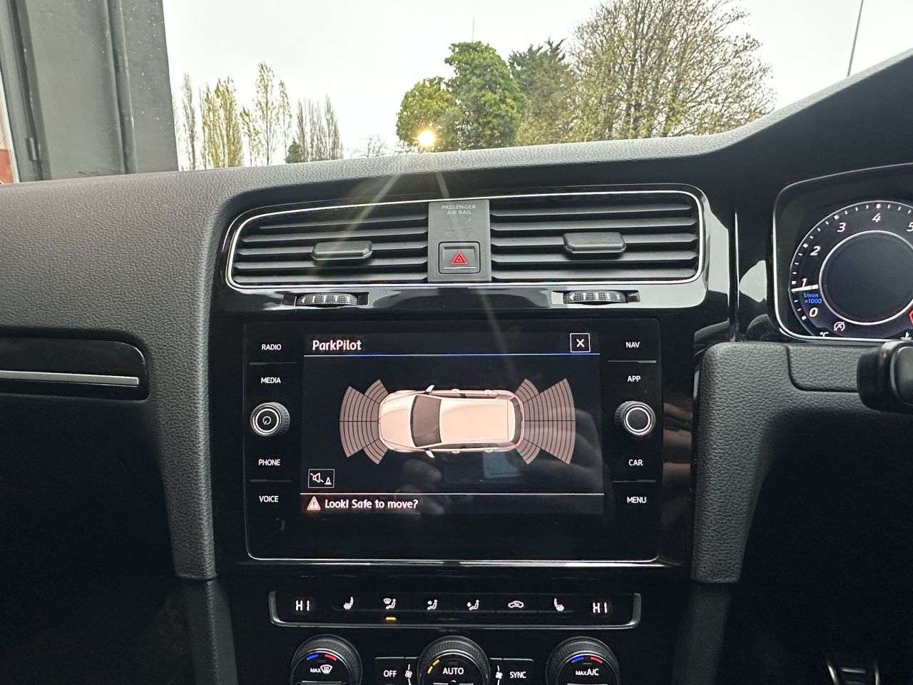 2017 VOLKSWAGEN GOLF 2017 VOLKSWAGEN GOLF