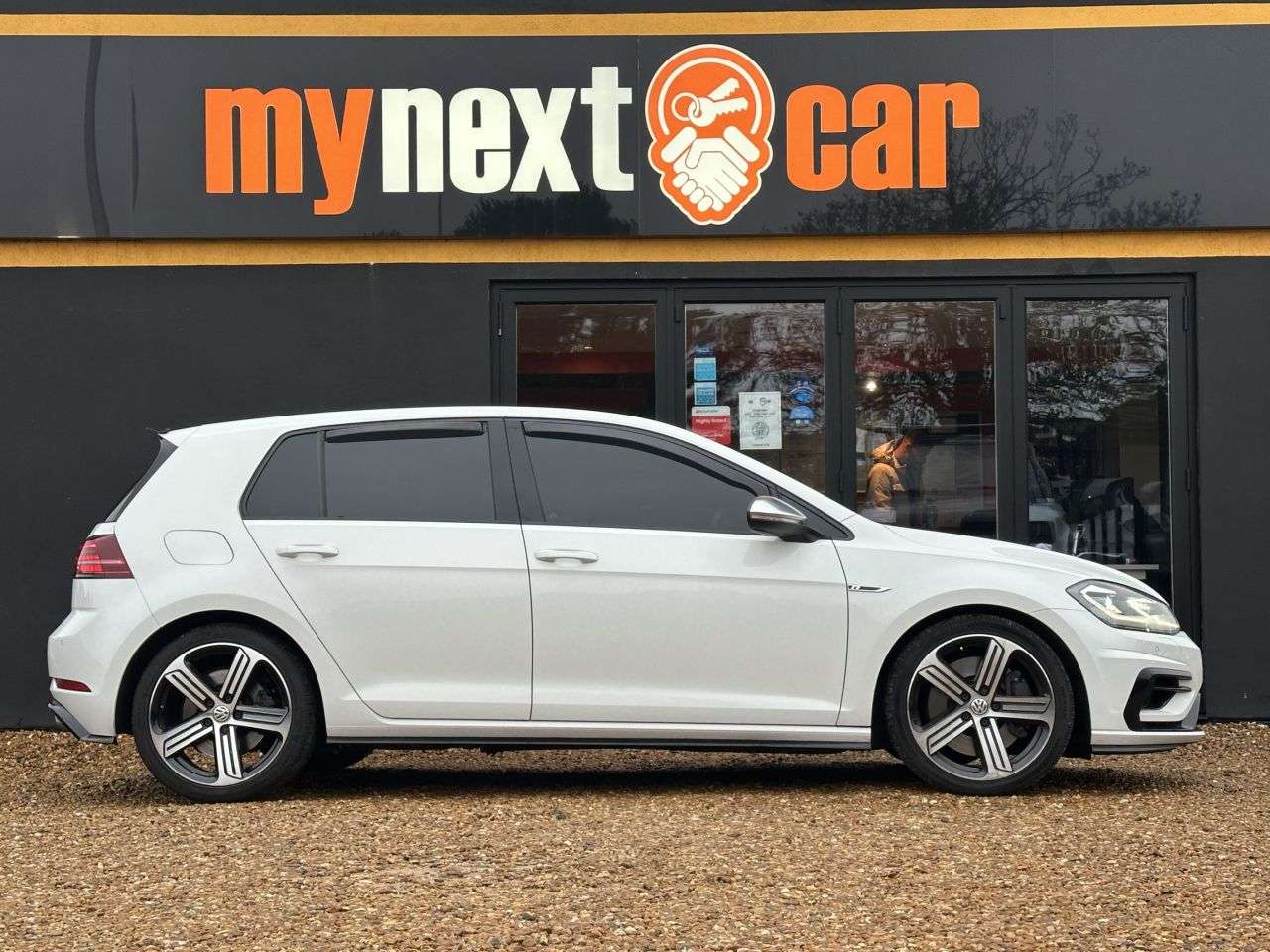 2017 VOLKSWAGEN GOLF 2017 VOLKSWAGEN GOLF