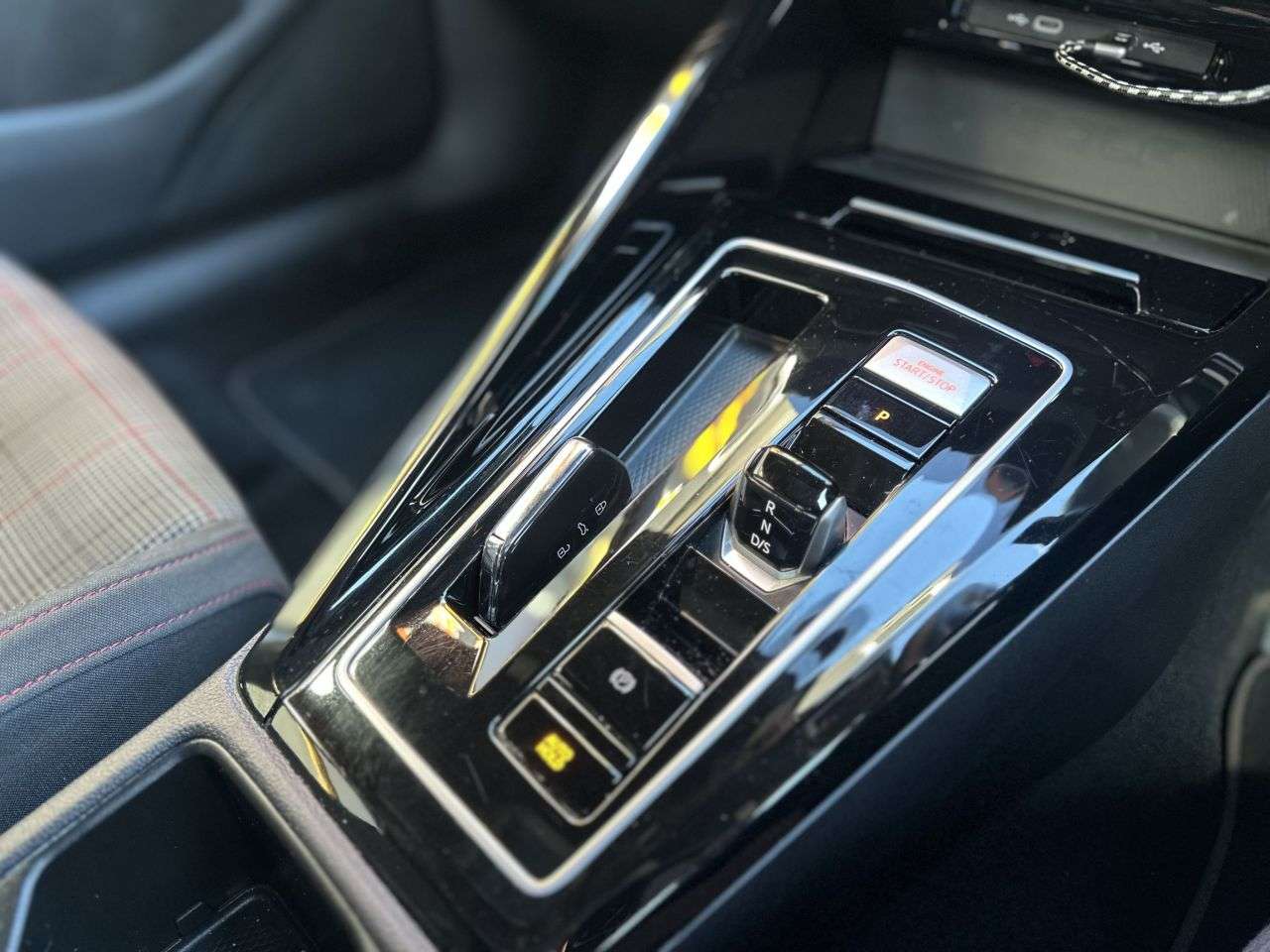 2025 VOLKSWAGEN GOLF 2025 VOLKSWAGEN GOLF