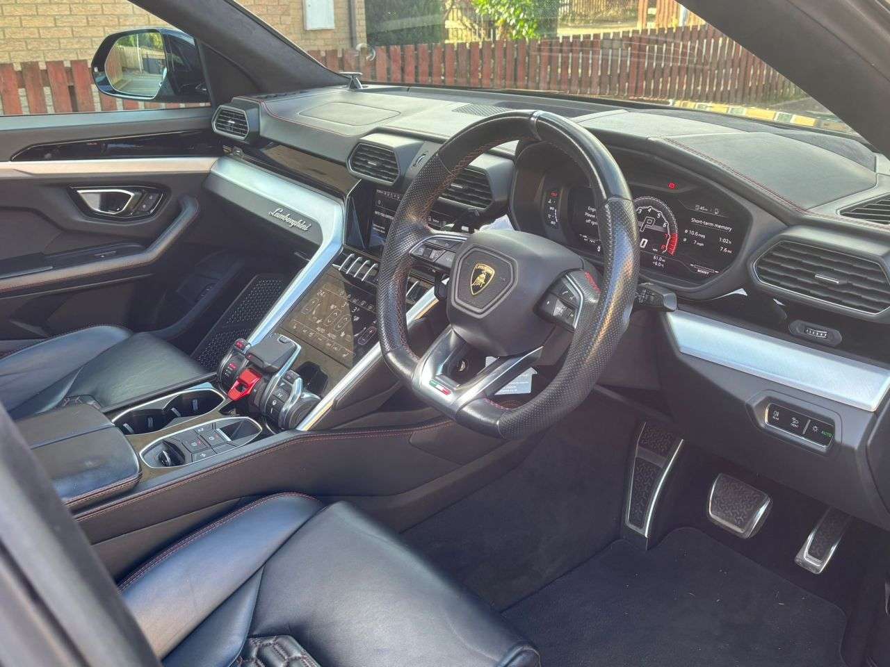 2020 LAMBORGHINI URUS 2020 LAMBORGHINI URUS