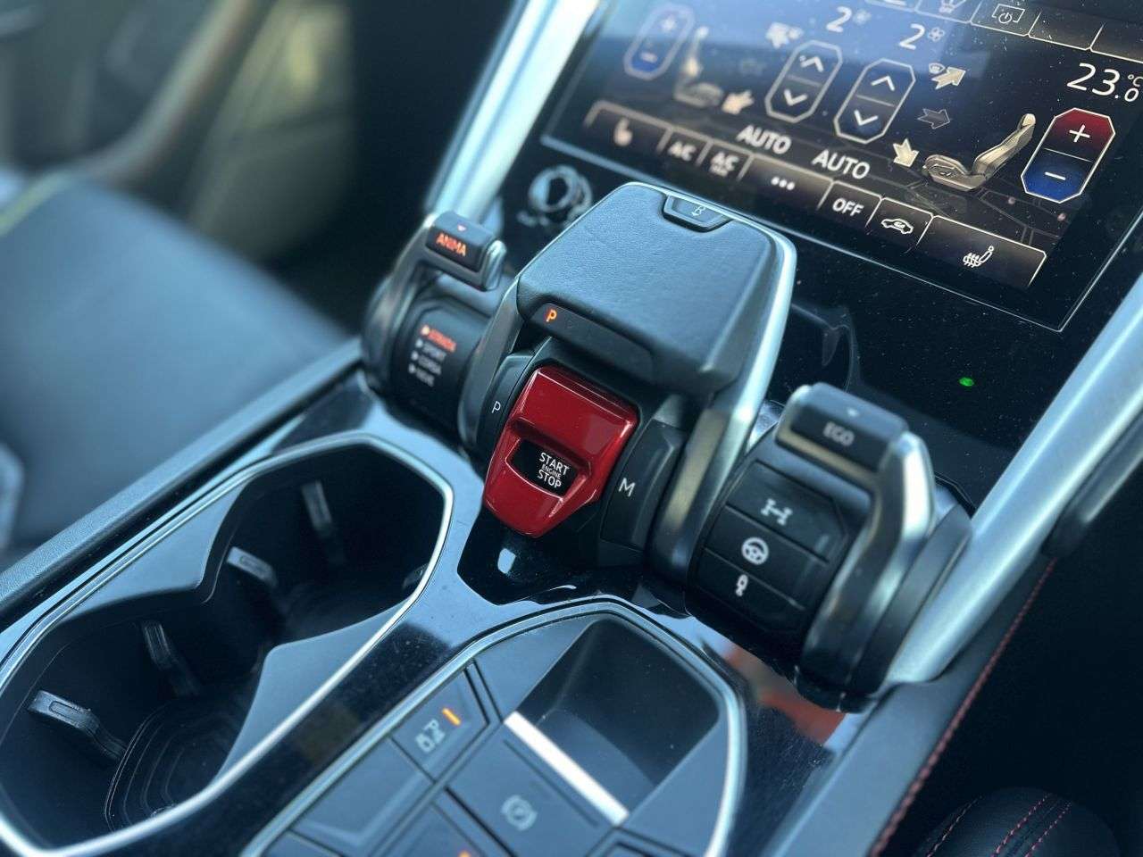 2020 LAMBORGHINI URUS 2020 LAMBORGHINI URUS