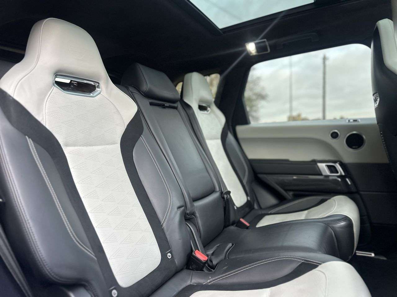 2018 LAND ROVER RANGE ROVER SPORT 2018 LAND ROVER RANGE ROVER SPORT