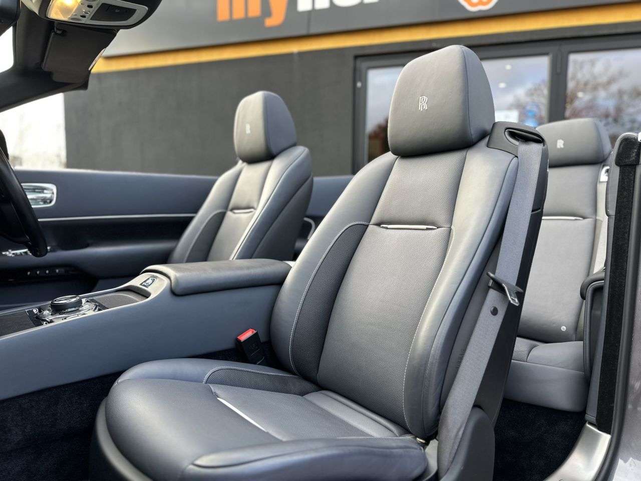 2016 ROLLS-ROYCE DAWN 2016 ROLLS-ROYCE DAWN