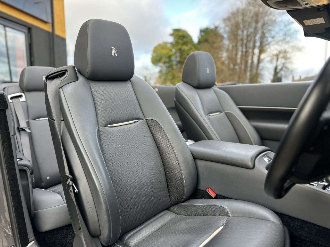 2016 ROLLS-ROYCE DAWN 2016 ROLLS-ROYCE DAWN