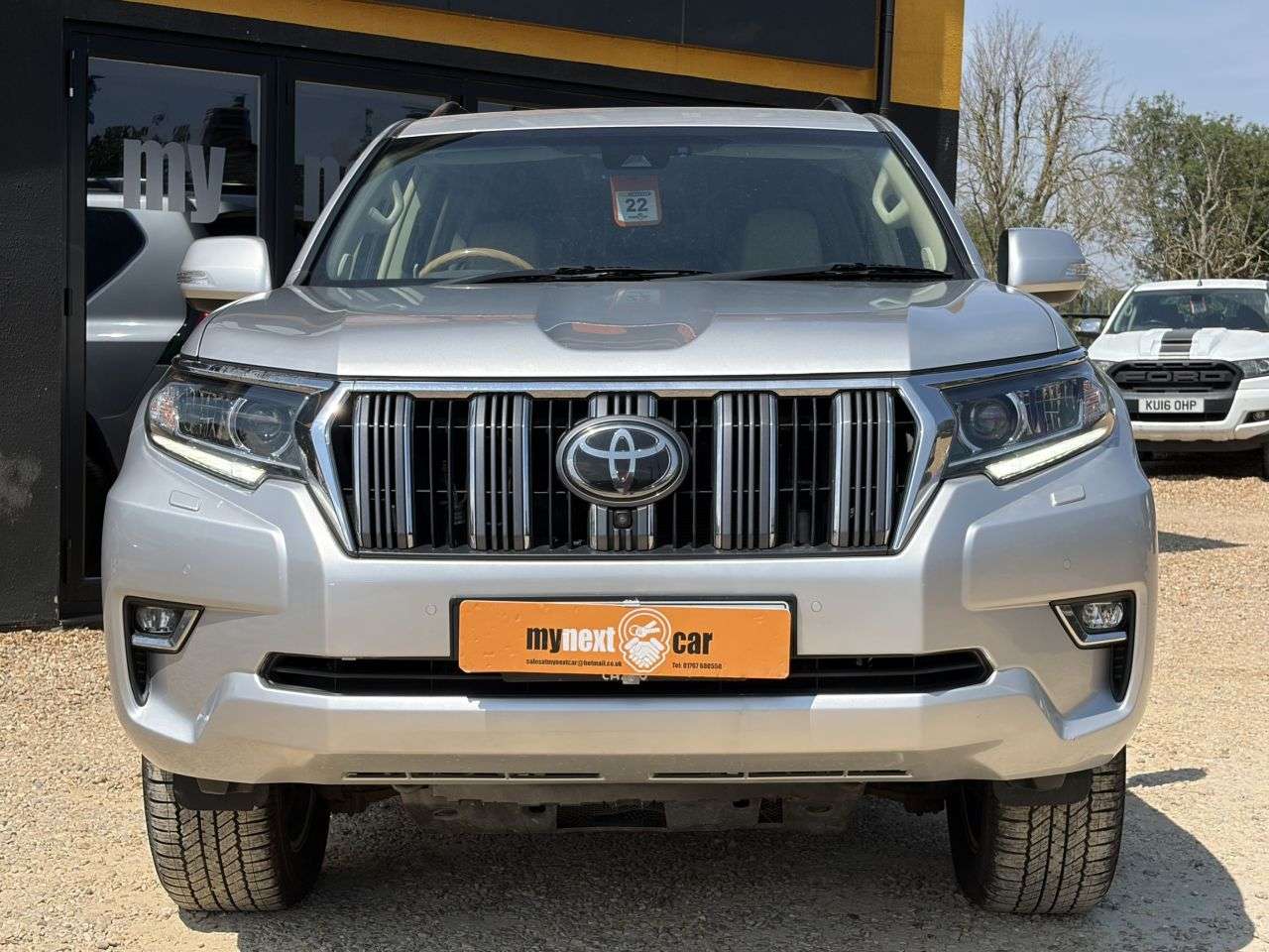 A 2019 TOYOTA LAND CRUISER 2.8D Invincible SUV 5dr Diesel Auto 4WD Euro 6 (7 Seat) (177 ps) 19" ALLOYS A 2019 TOYOTA LAND CRUISER 2.8D Invincible SUV 5dr Diesel Auto 4WD Euro 6 (7 Seat) (177 ps) 19" ALLOYS