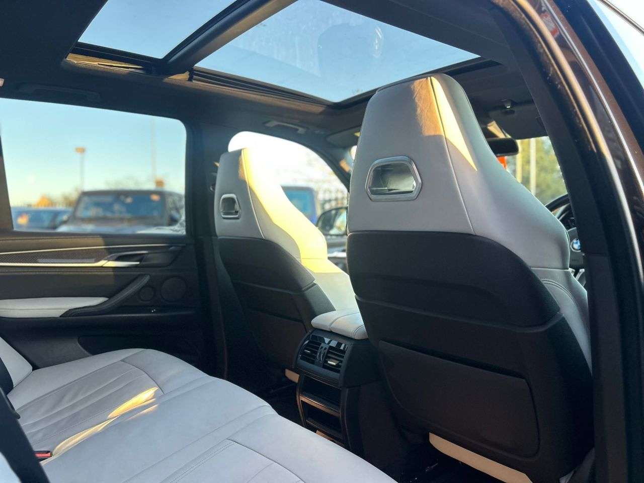 2018 BMW X5 M 2018 BMW X5 M