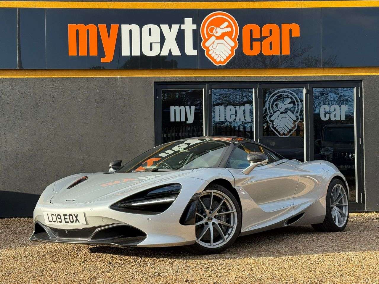 2019 MCLAREN 720S 2019 MCLAREN 720S