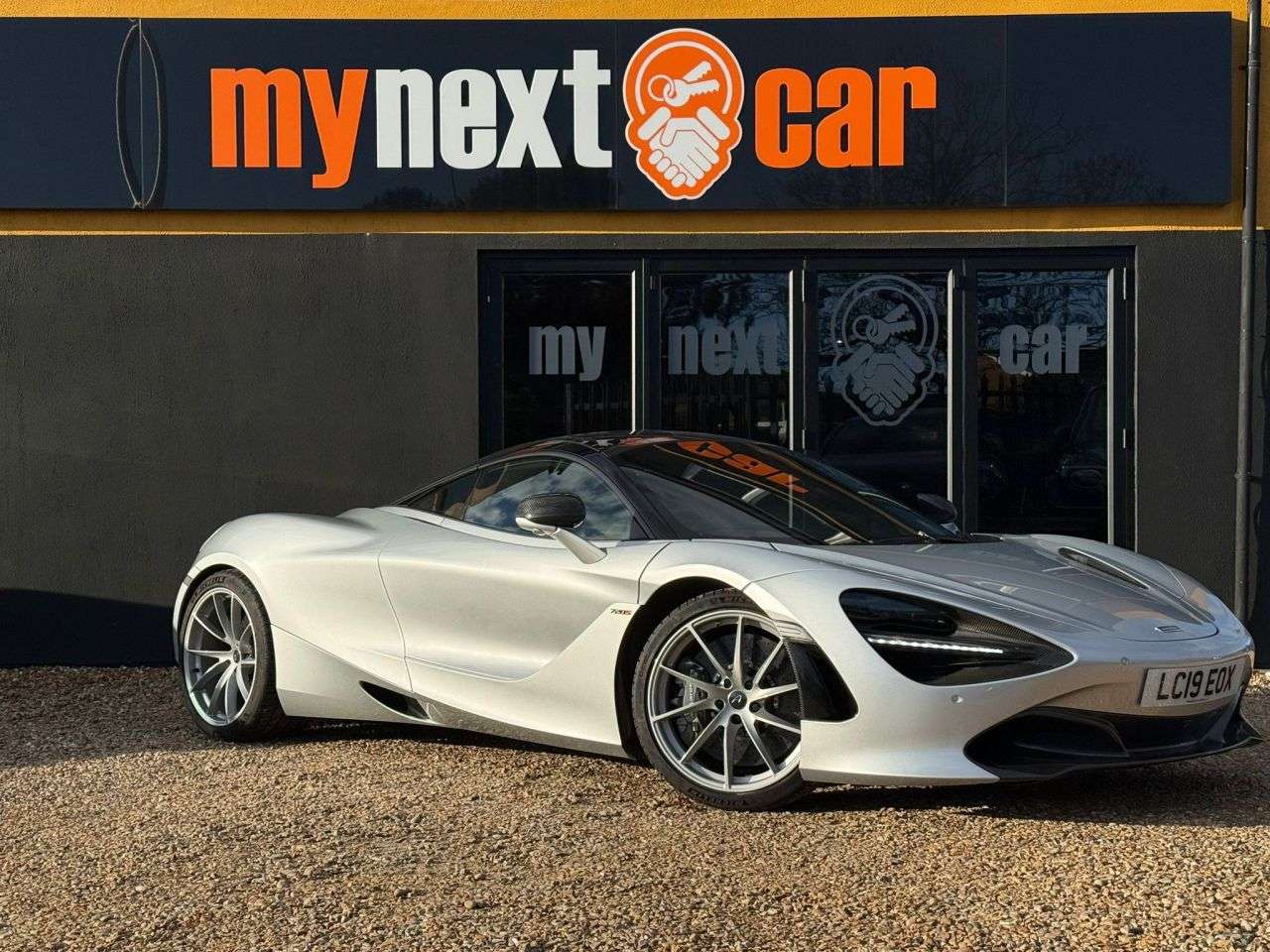 2019 MCLAREN 720S 2019 MCLAREN 720S