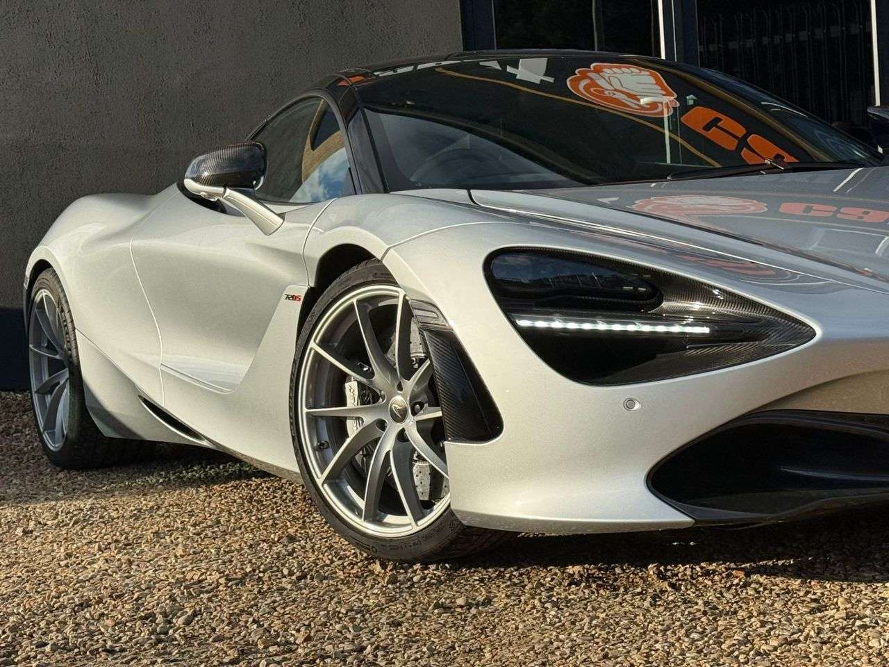 2019 MCLAREN 720S 2019 MCLAREN 720S