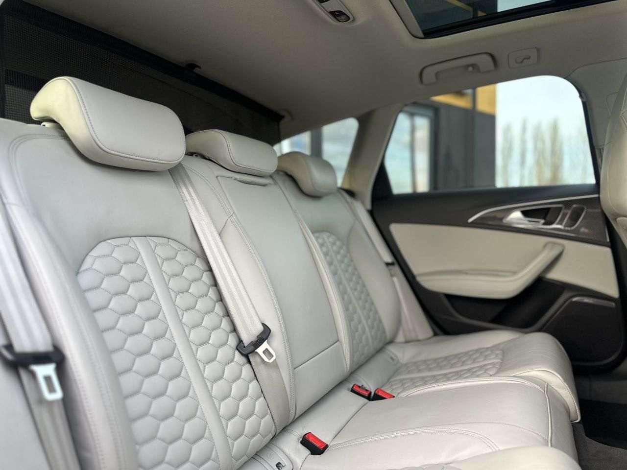 2015 AUDI RS6 AVANT 2015 AUDI RS6 AVANT