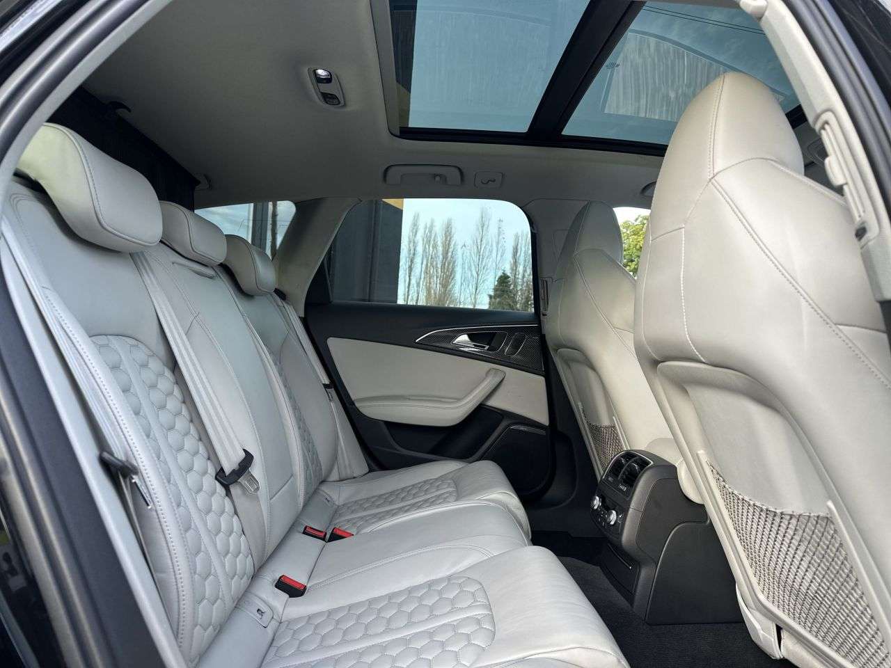 2015 AUDI RS6 AVANT 2015 AUDI RS6 AVANT