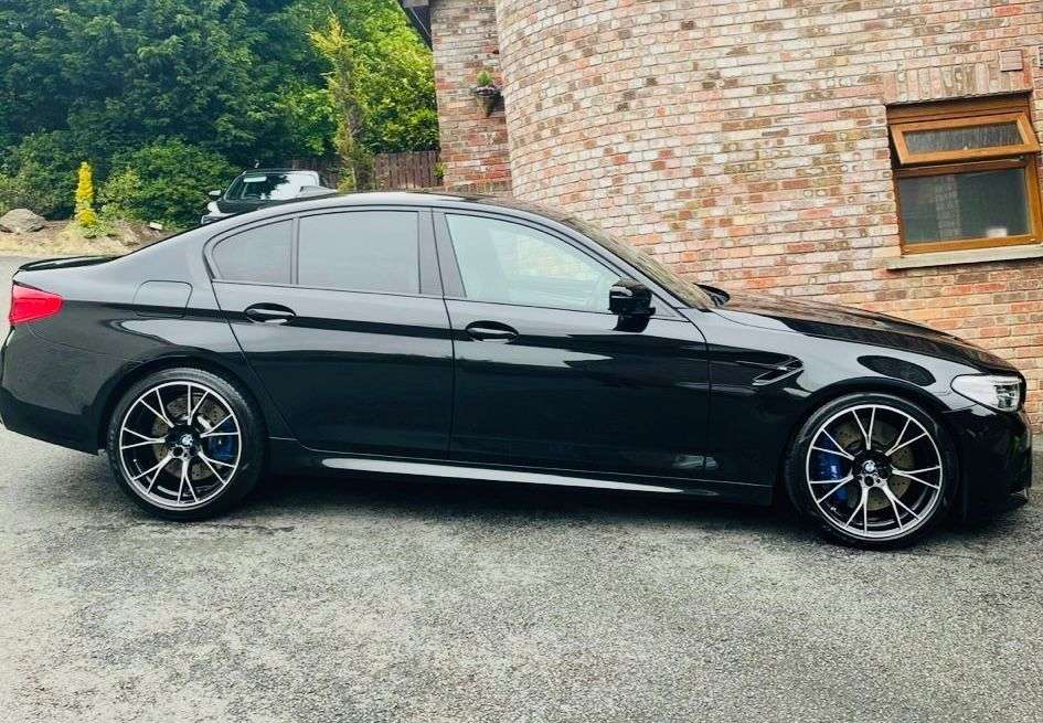 null BMW M5 null BMW M5