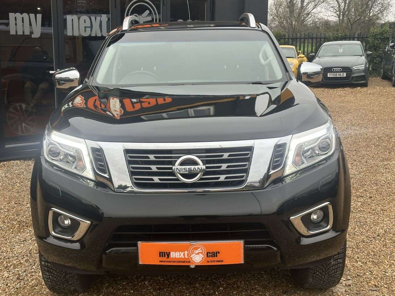 A 2016 NISSAN NAVARA 2.3 dCi Tekna Pickup Double Cab 4dr Diesel Manual 4WD Euro 6 (190 ps) FSH + A 2016 NISSAN NAVARA 2.3 dCi Tekna Pickup Double Cab 4dr Diesel Manual 4WD Euro 6 (190 ps) FSH +