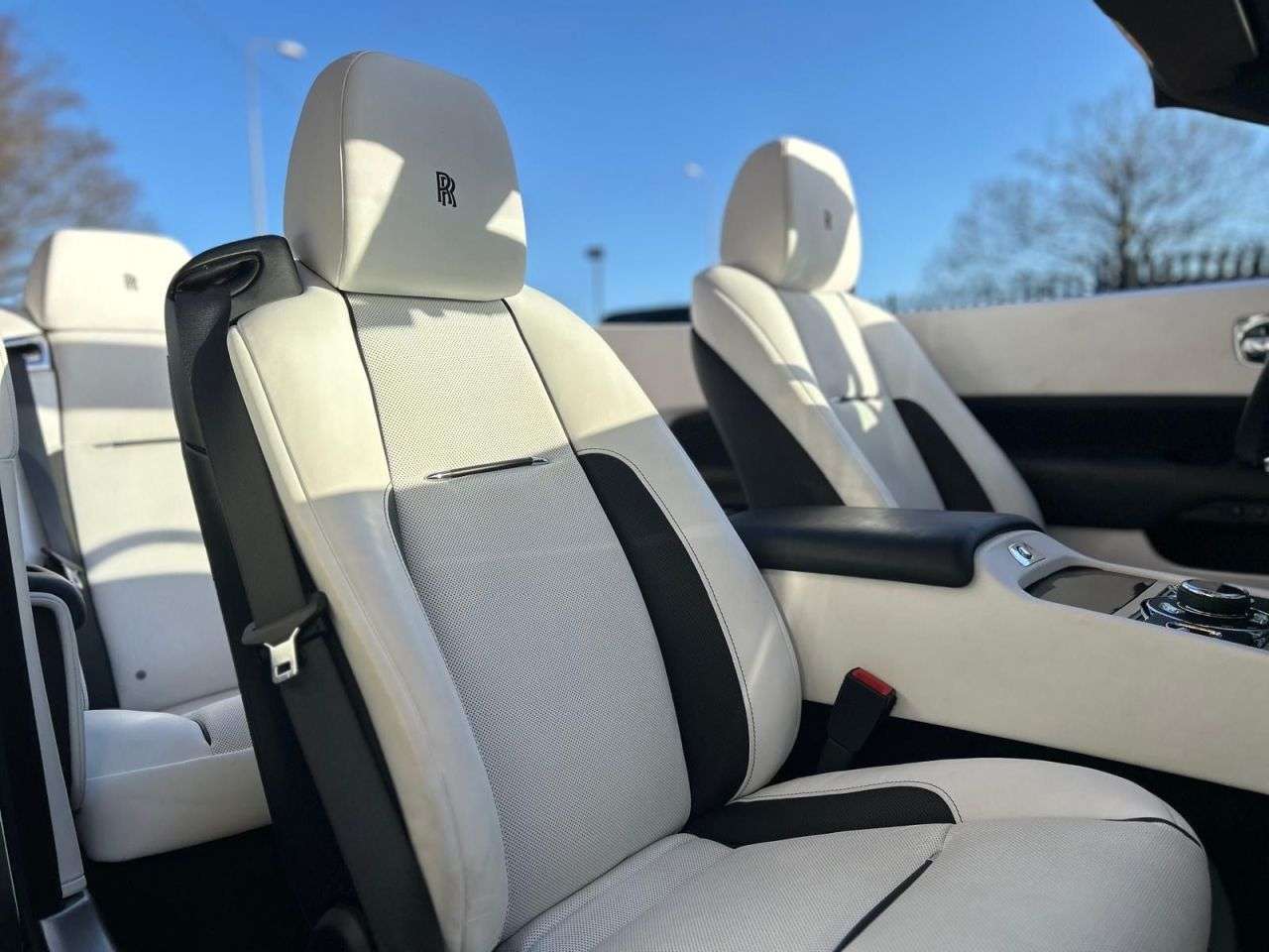 null ROLLS-ROYCE DAWN null ROLLS-ROYCE DAWN