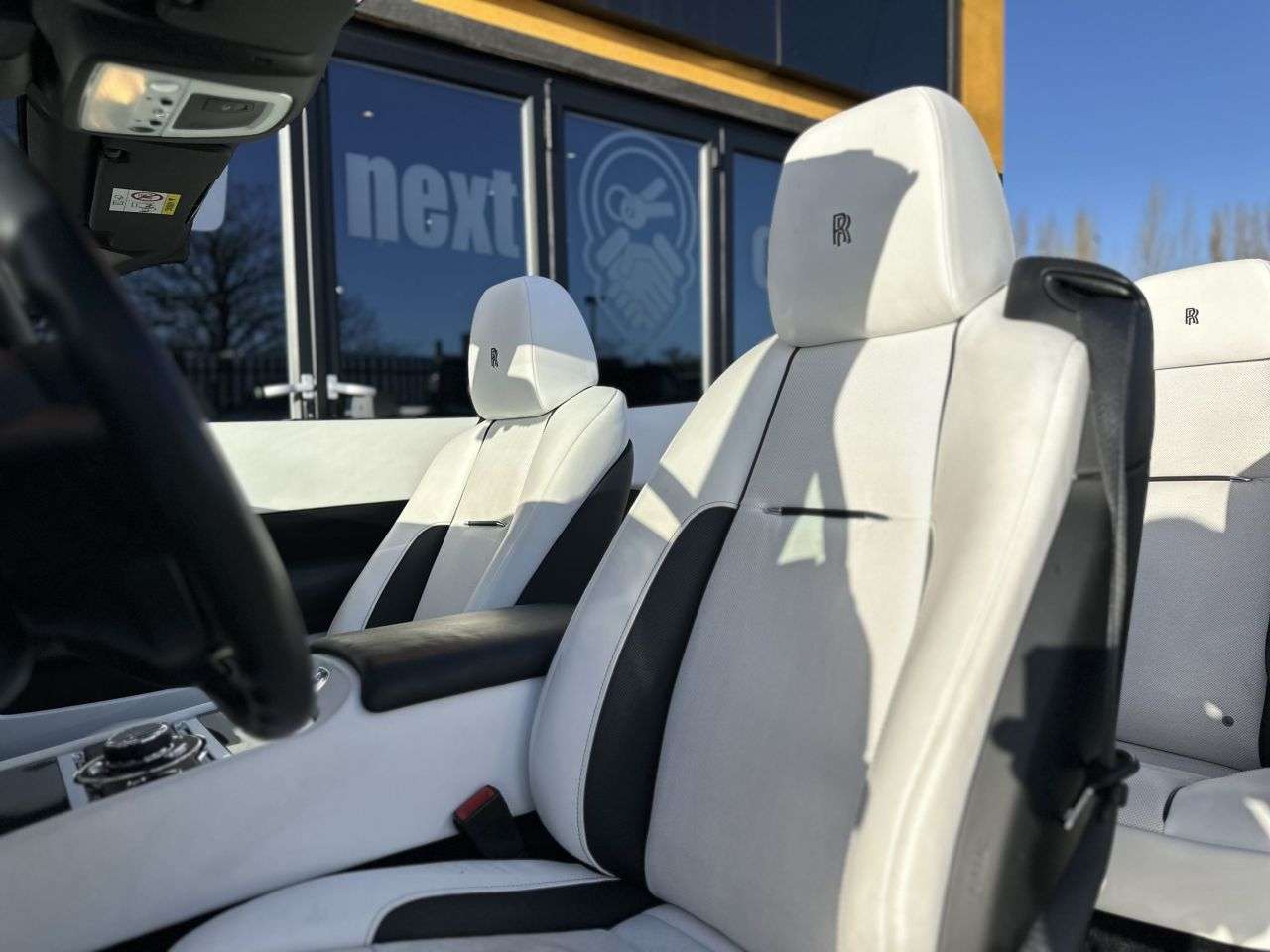 null ROLLS-ROYCE DAWN null ROLLS-ROYCE DAWN