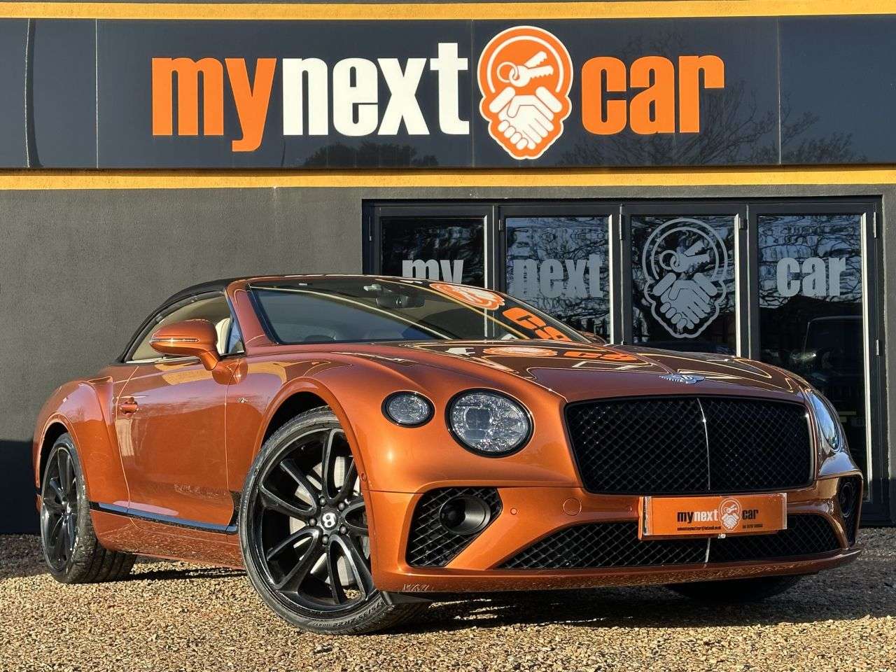 A null BENTLEY CONTINENTAL 4.0 V8 GTC Convertible 2dr Petrol Auto 4WD Euro 6 (s/s) (550 ps) * DELIVERY A null BENTLEY CONTINENTAL 4.0 V8 GTC Convertible 2dr Petrol Auto 4WD Euro 6 (s/s) (550 ps) * DELIVERY
