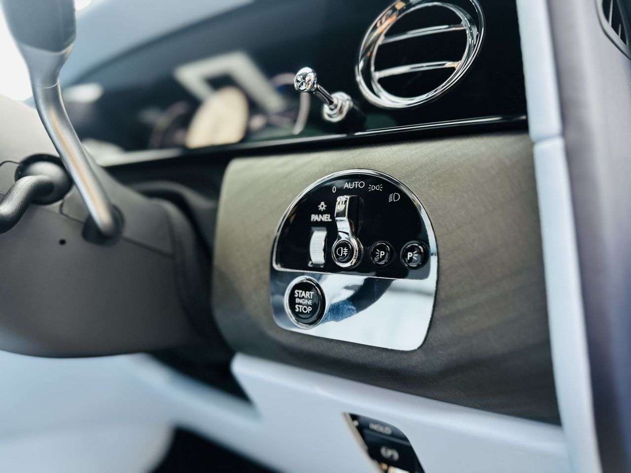 null ROLLS-ROYCE CULLINAN SERIES II null ROLLS-ROYCE CULLINAN SERIES II