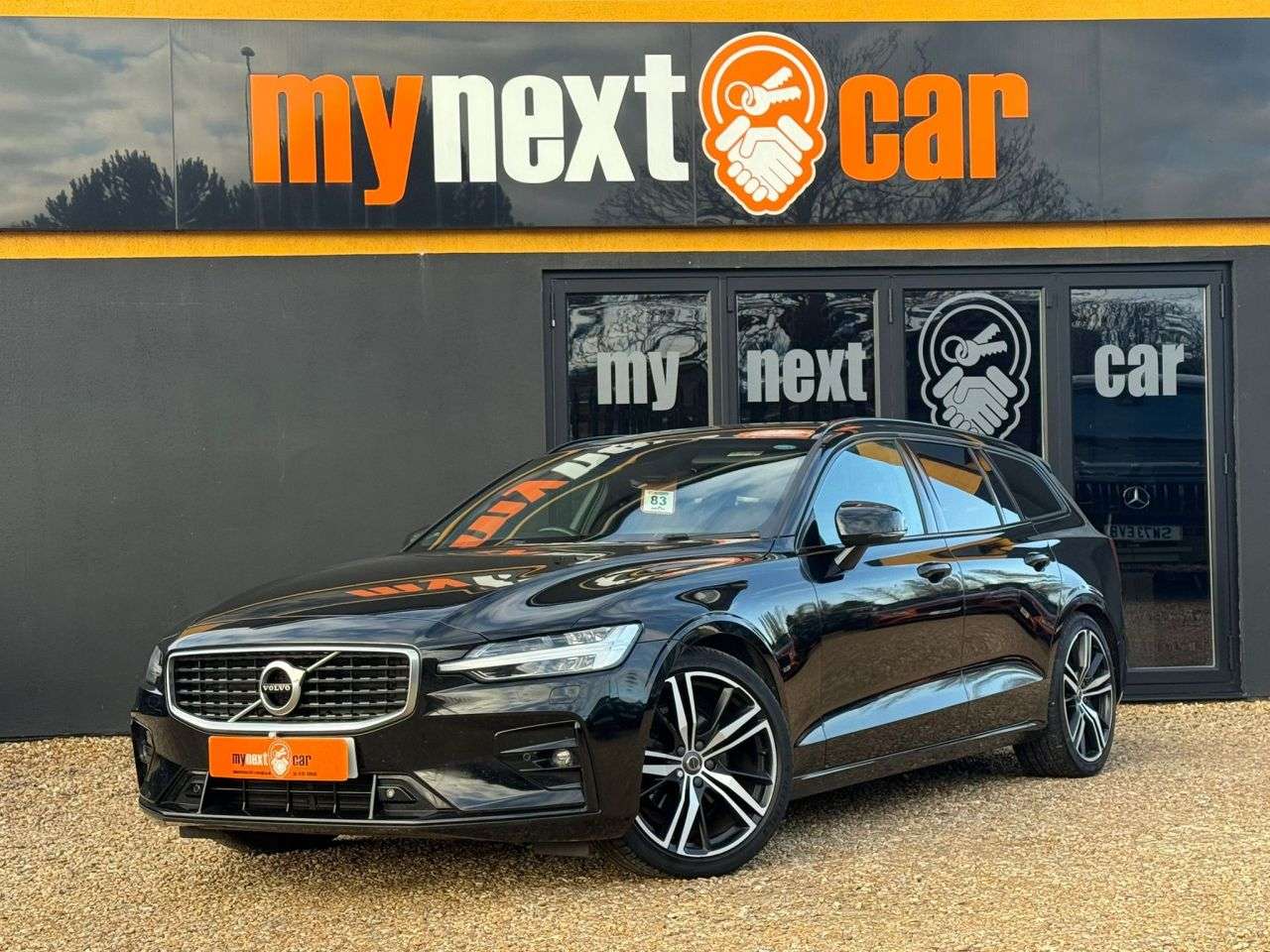 A null VOLVO V60 2.0 D4 R-Design Estate 5dr Diesel Auto Euro 6 (s/s) (190 ps) HUGE SPEC R DE A null VOLVO V60 2.0 D4 R-Design Estate 5dr Diesel Auto Euro 6 (s/s) (190 ps) HUGE SPEC R DE