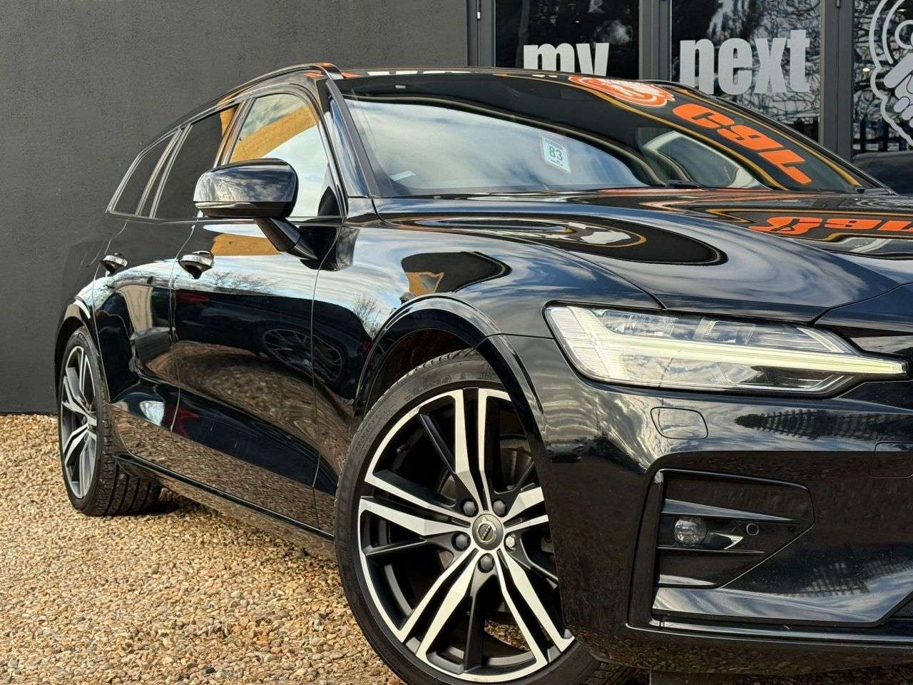 2019 VOLVO V60 2019 VOLVO V60