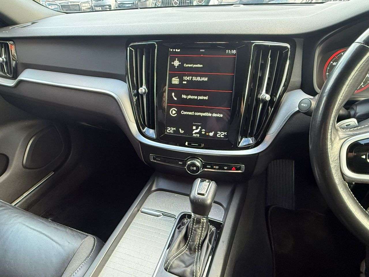 2019 VOLVO V60 2019 VOLVO V60