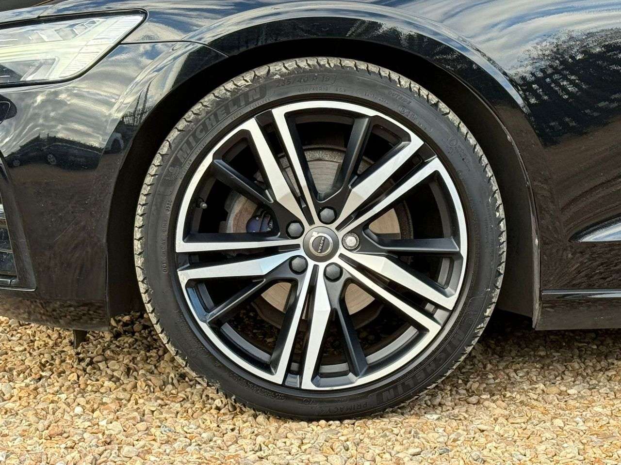 2019 VOLVO V60 2019 VOLVO V60