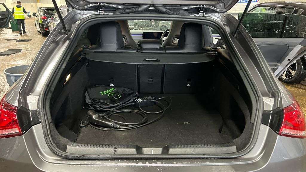 0 MERCEDES-BENZ CLA 0 MERCEDES-BENZ CLA