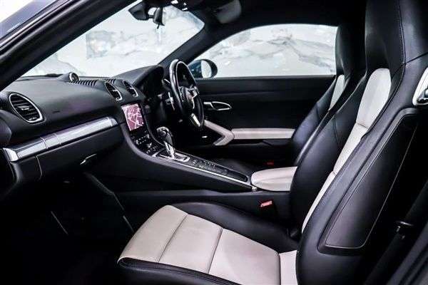 2017 PORSCHE 718 CAYMAN 2017 PORSCHE 718 CAYMAN