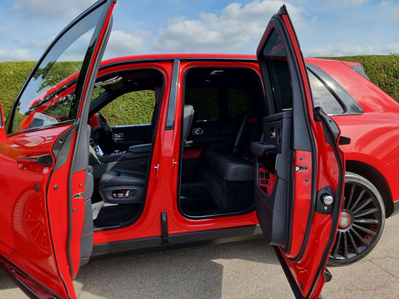 2022 ROLLS-ROYCE CULLINAN 2022 ROLLS-ROYCE CULLINAN