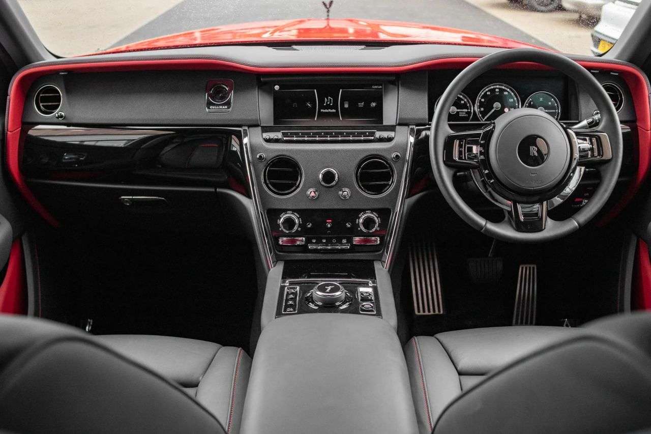 2022 ROLLS-ROYCE CULLINAN 2022 ROLLS-ROYCE CULLINAN