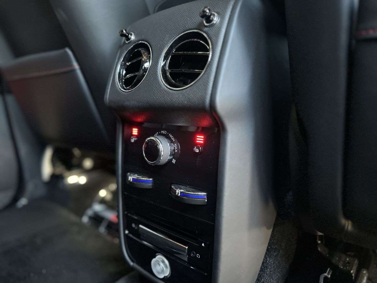 2022 ROLLS-ROYCE CULLINAN 2022 ROLLS-ROYCE CULLINAN