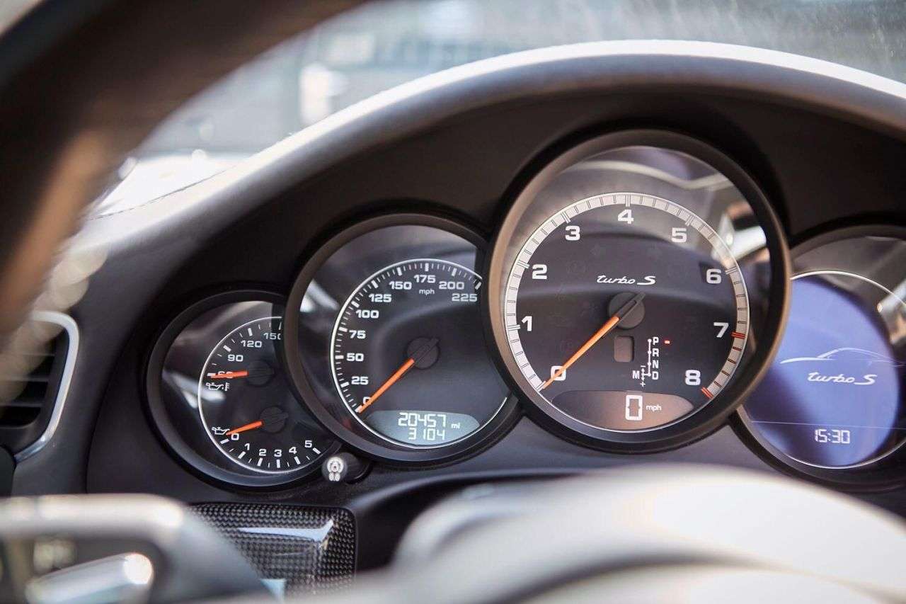 2016 PORSCHE 911 2016 PORSCHE 911