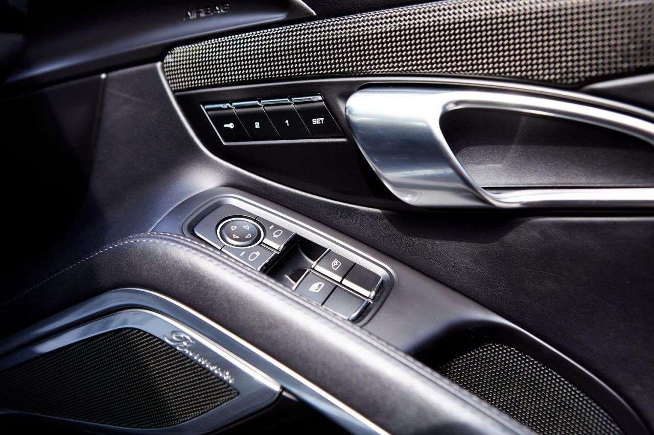 2016 PORSCHE 911 2016 PORSCHE 911