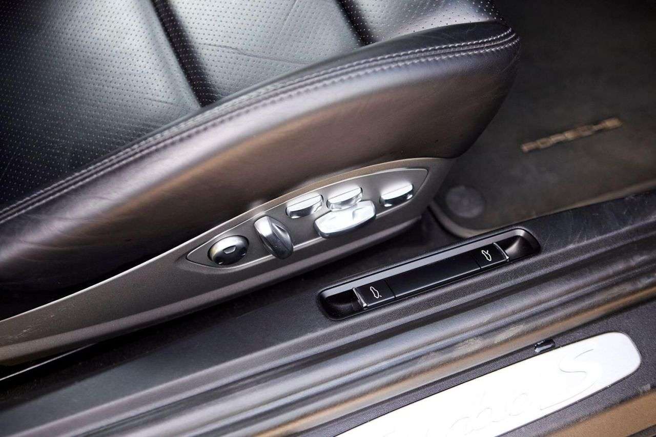 2016 PORSCHE 911 2016 PORSCHE 911