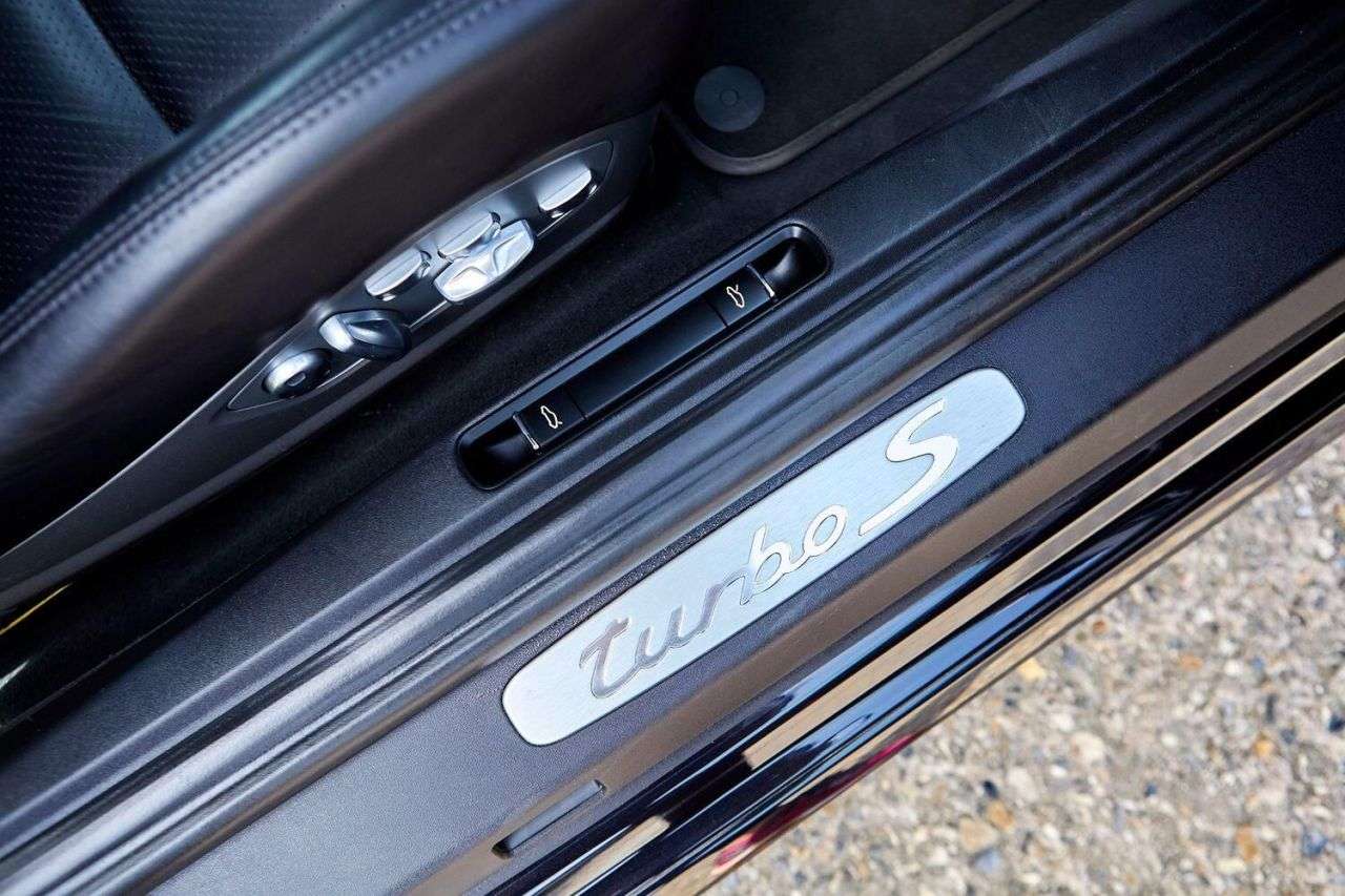 2016 PORSCHE 911 2016 PORSCHE 911