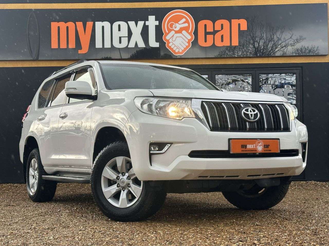 A 2022 TOYOTA LAND CRUISER 2.8D Active SUV 5dr Diesel Auto 4WD Euro 6 (s/s) (7 Seat) (204 ps) * DELIVE A 2022 TOYOTA LAND CRUISER 2.8D Active SUV 5dr Diesel Auto 4WD Euro 6 (s/s) (7 Seat) (204 ps) * DELIVE