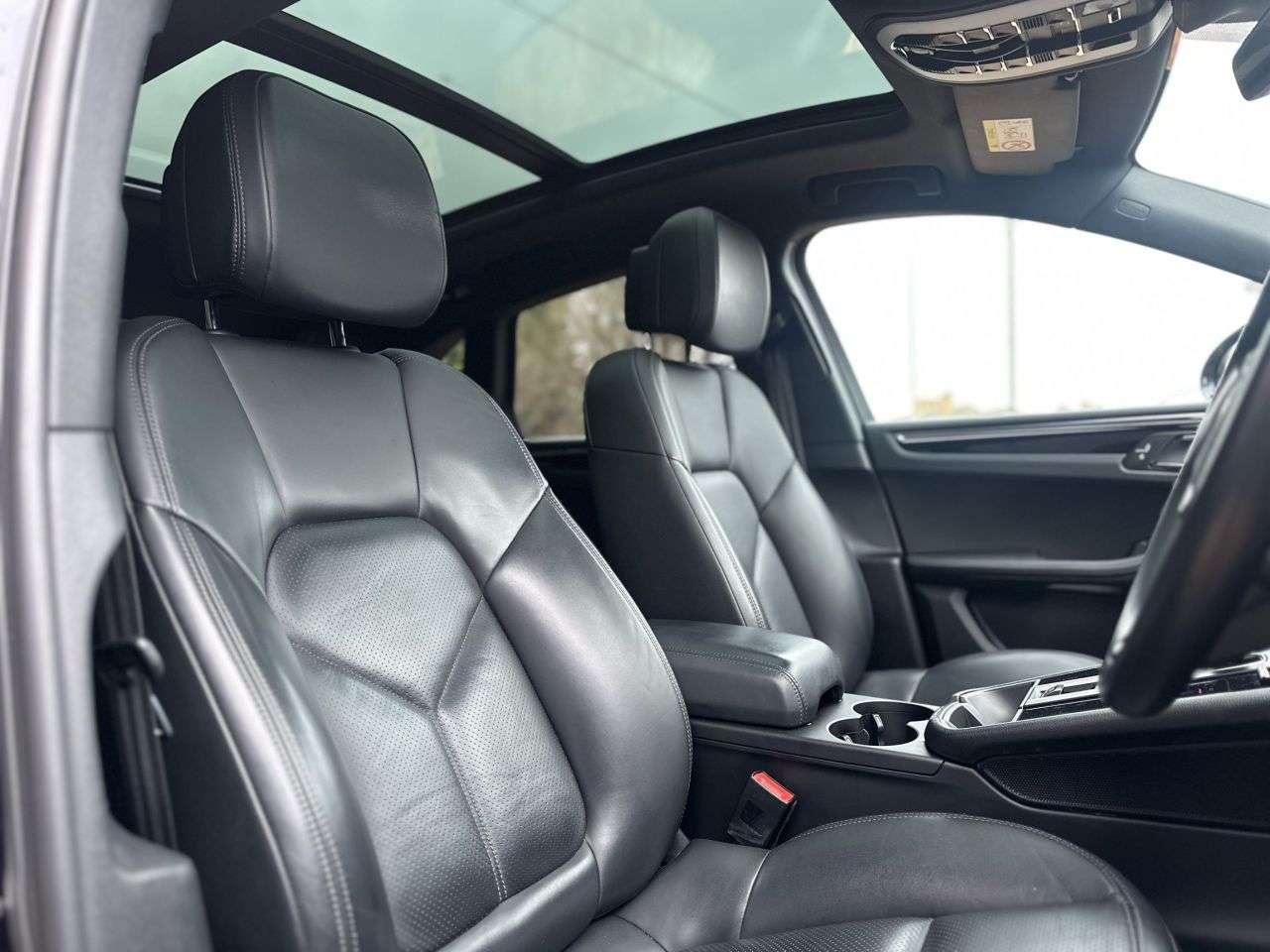 2022 PORSCHE MACAN 2022 PORSCHE MACAN