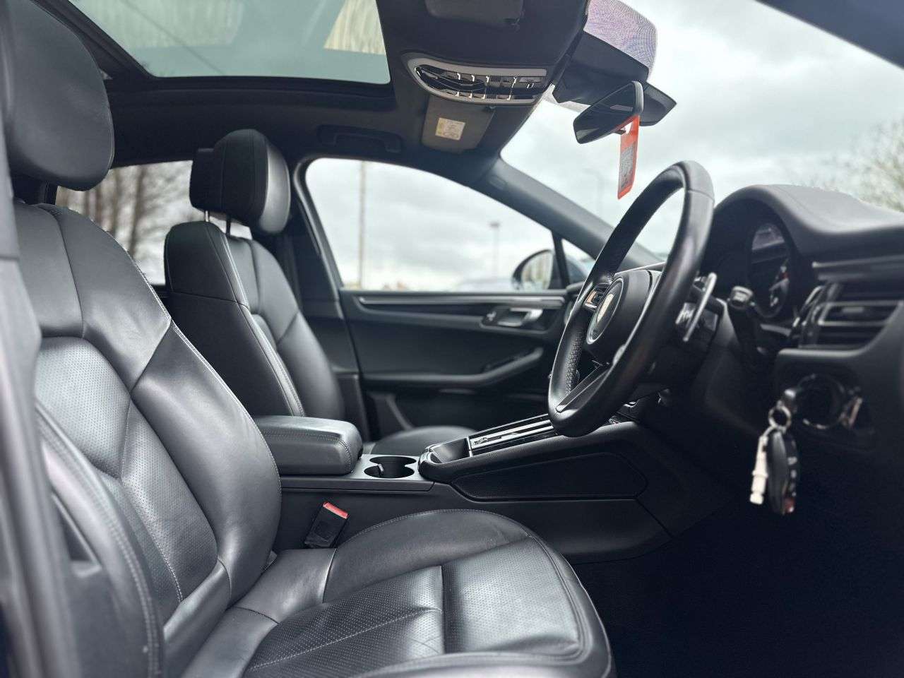 2022 PORSCHE MACAN 2022 PORSCHE MACAN