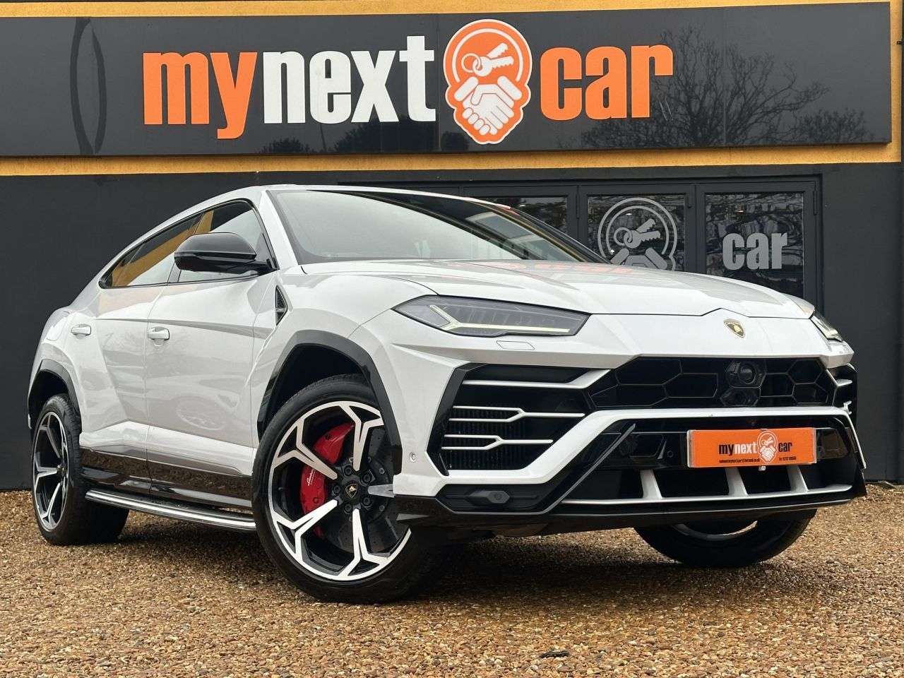 A 2018 LAMBORGHINI URUS 4.0 V8 BiTurbo SUV 5dr Petrol Auto 4WD Euro 6 (650 ps) CARBON EXTERIOR + PA A 2018 LAMBORGHINI URUS 4.0 V8 BiTurbo SUV 5dr Petrol Auto 4WD Euro 6 (650 ps) CARBON EXTERIOR + PA