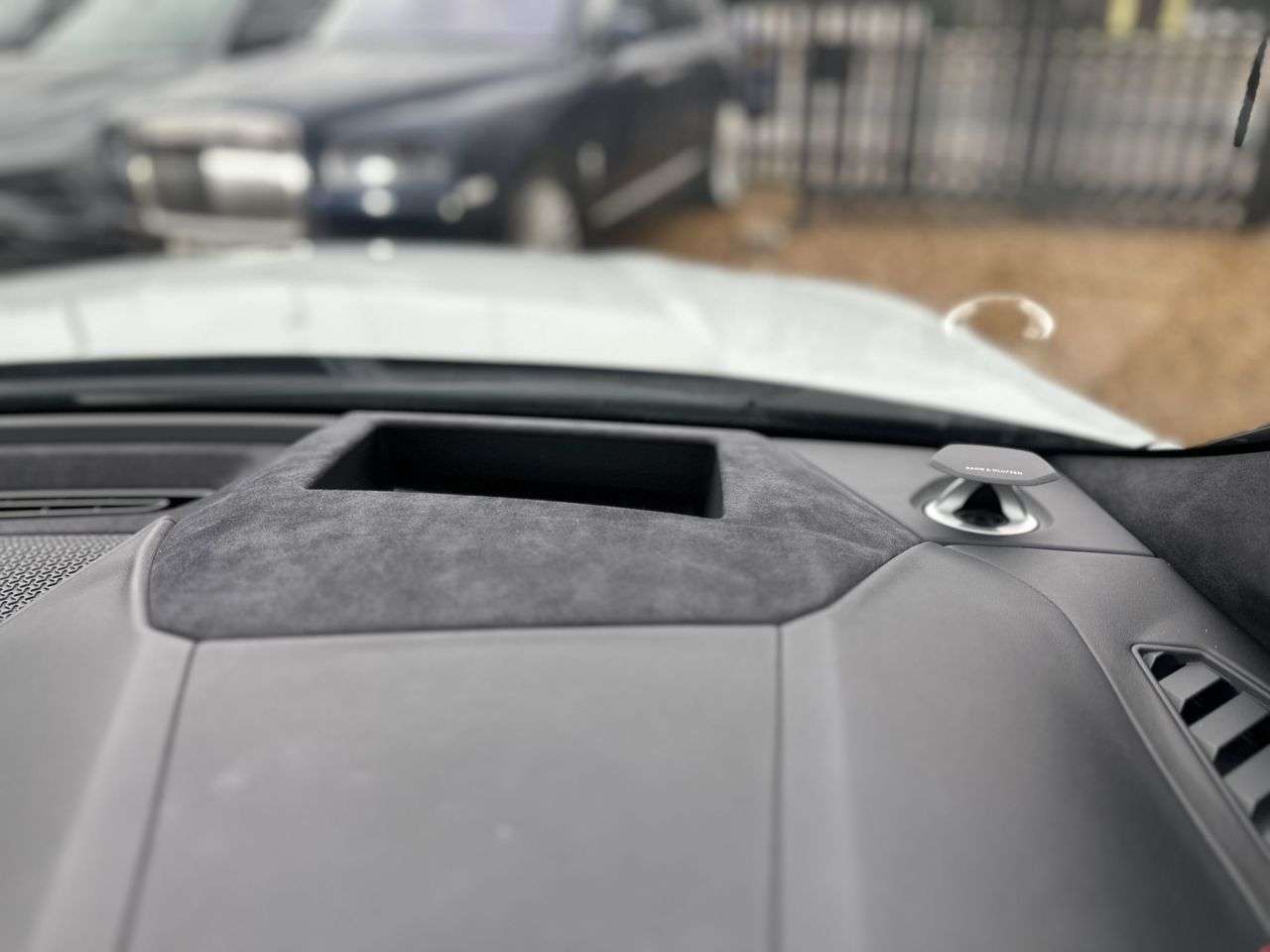 2018 LAMBORGHINI URUS 2018 LAMBORGHINI URUS