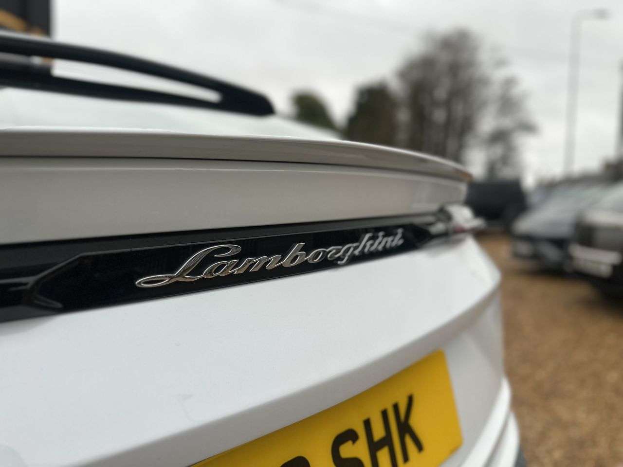 2018 LAMBORGHINI URUS 2018 LAMBORGHINI URUS