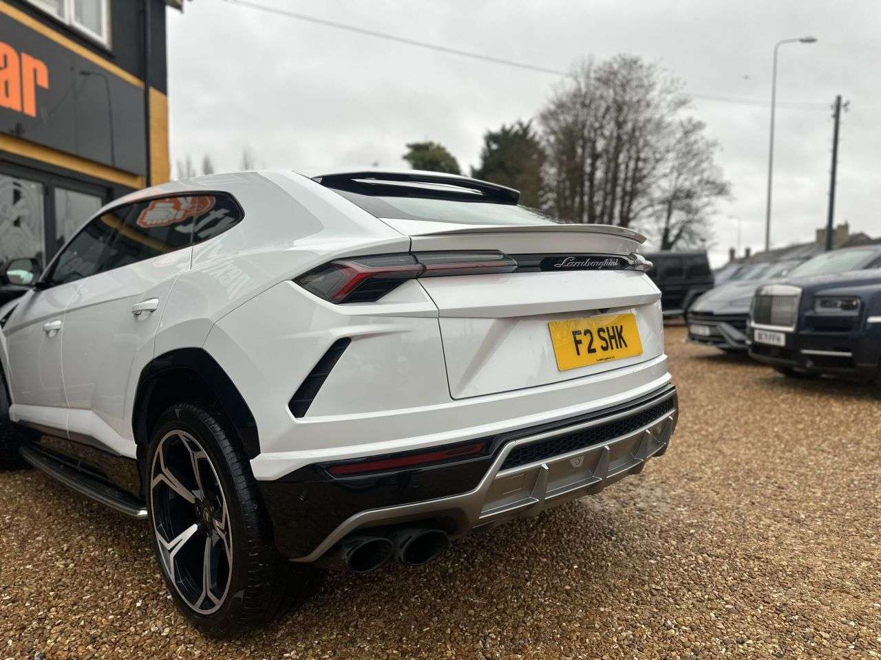2018 LAMBORGHINI URUS 2018 LAMBORGHINI URUS