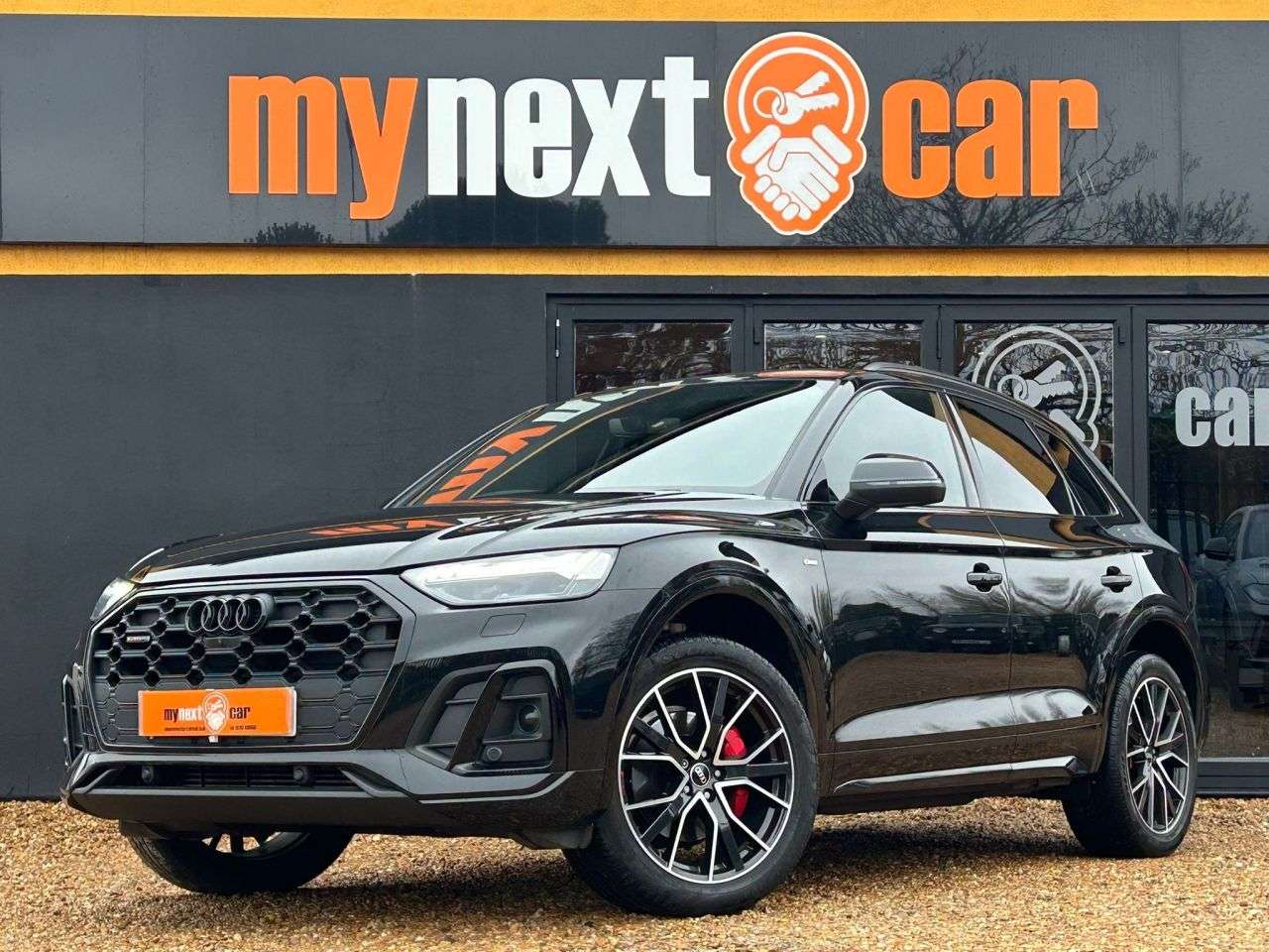 A 2022 AUDI Q5 2.0 TFSI 45 Edition 1 SUV 5dr Petrol S Tronic quattro Euro 6 (s/s) (265 ps) A 2022 AUDI Q5 2.0 TFSI 45 Edition 1 SUV 5dr Petrol S Tronic quattro Euro 6 (s/s) (265 ps)