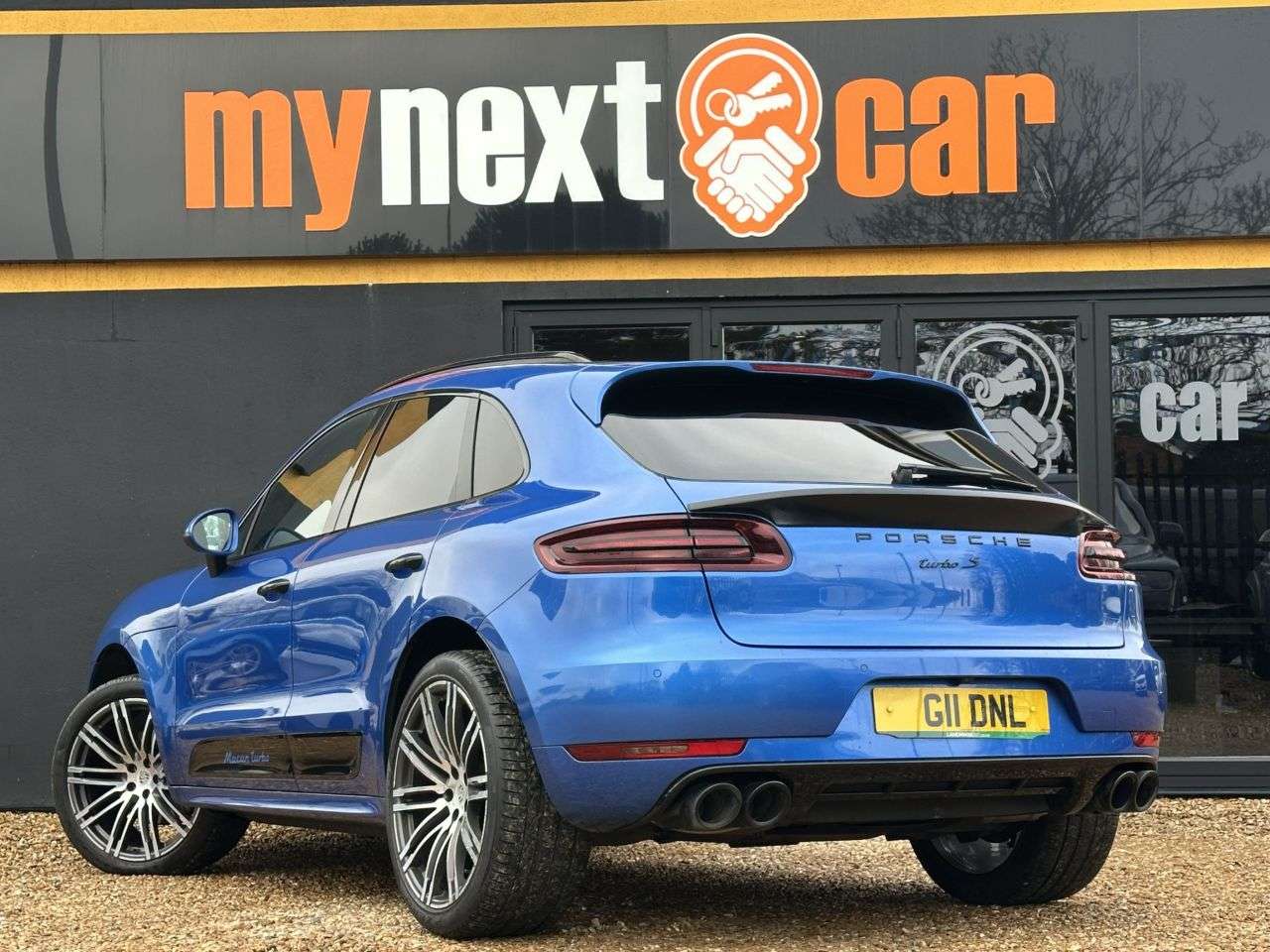 2017 PORSCHE MACAN 2017 PORSCHE MACAN