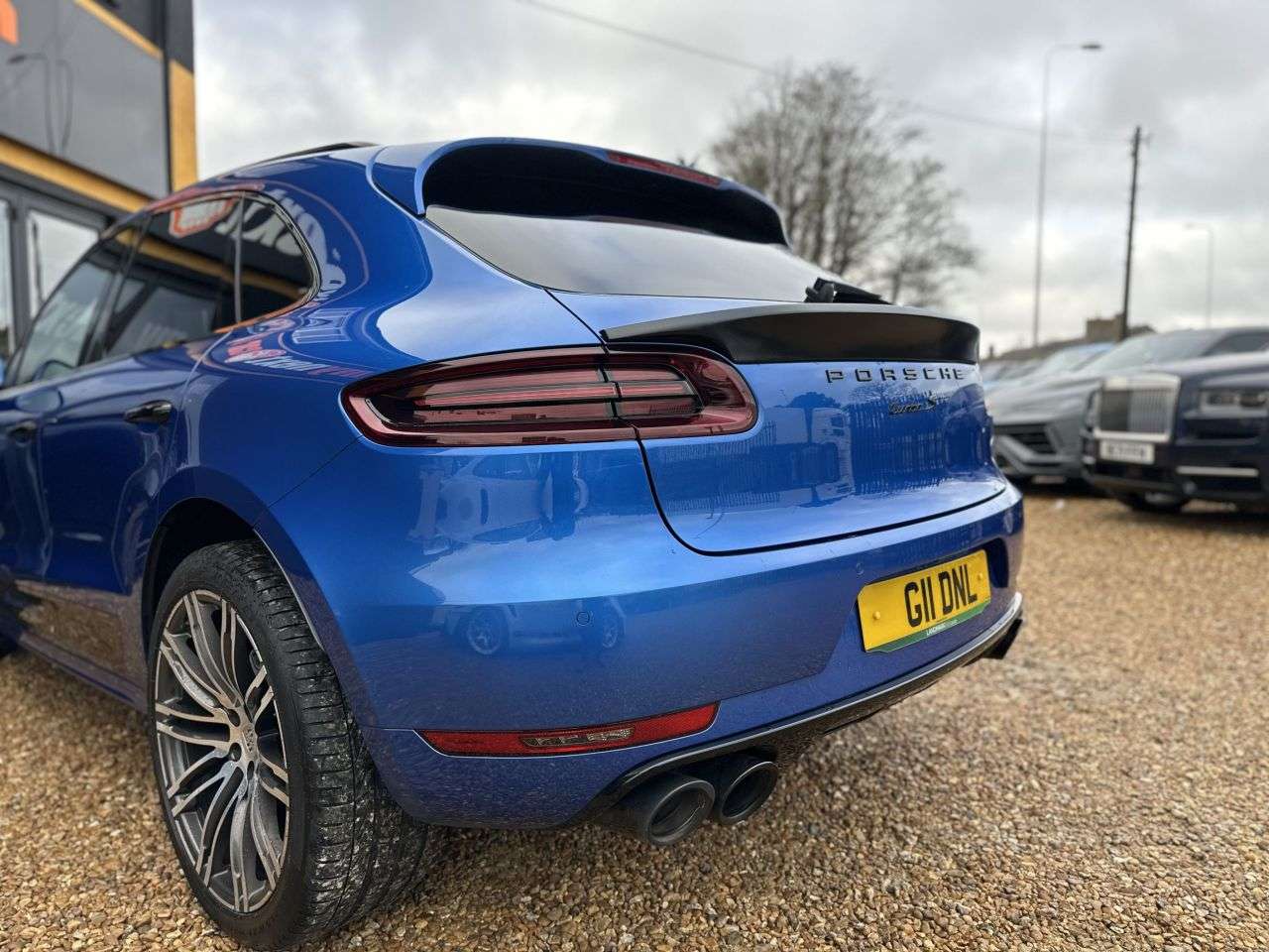 2017 PORSCHE MACAN 2017 PORSCHE MACAN