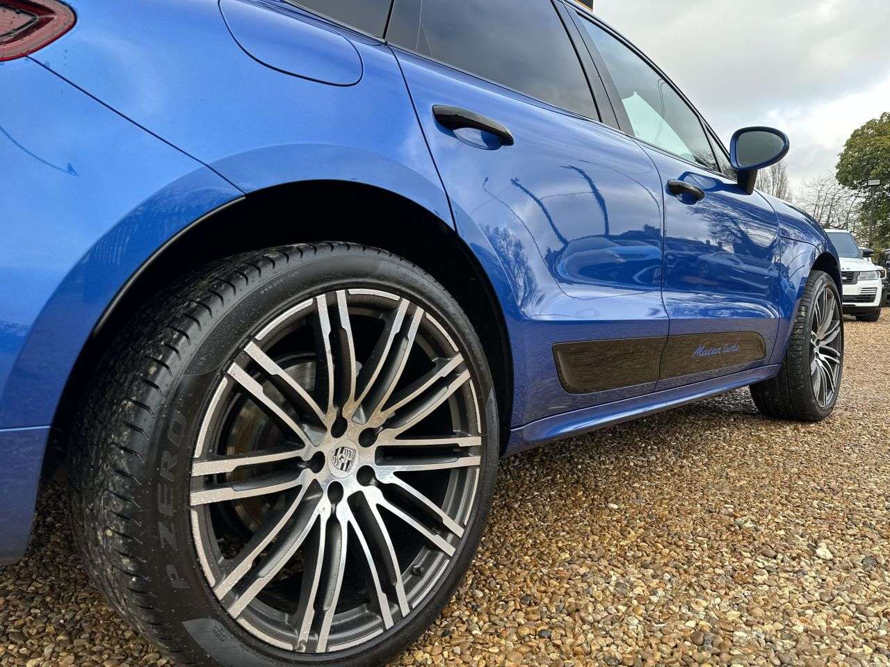 2017 PORSCHE MACAN 2017 PORSCHE MACAN