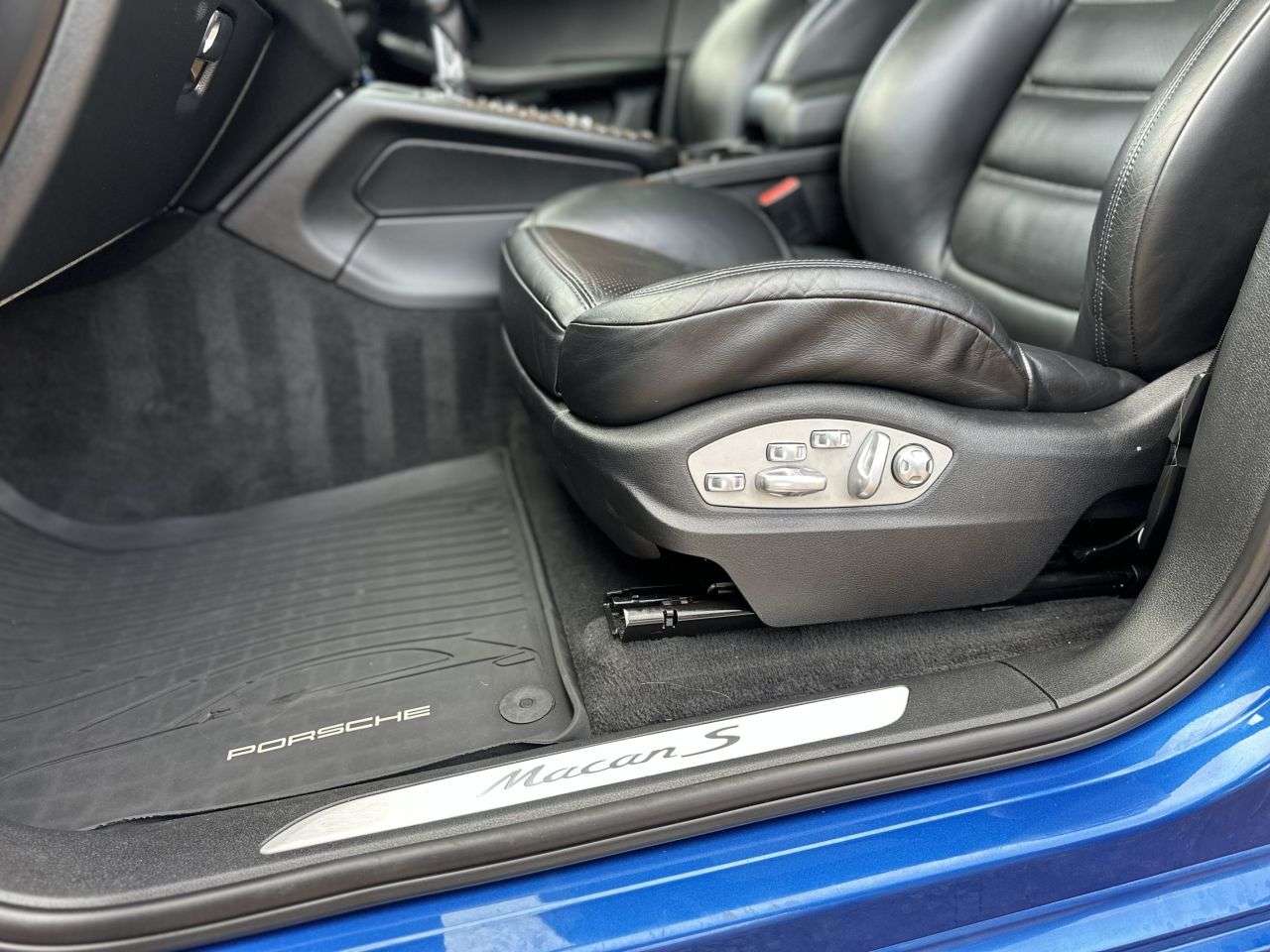 2017 PORSCHE MACAN 2017 PORSCHE MACAN