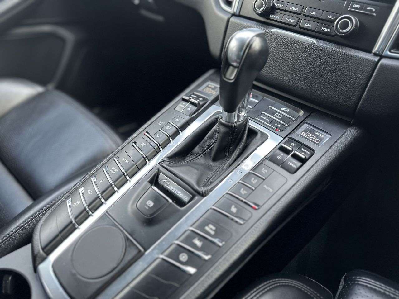 2017 PORSCHE MACAN 2017 PORSCHE MACAN