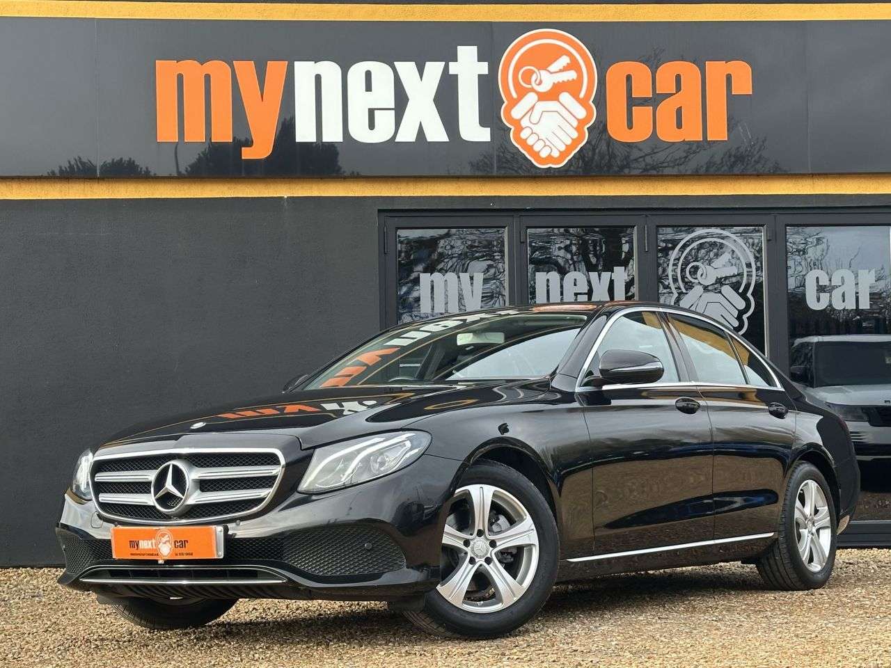A 2016 MERCEDES-BENZ E-CLASS 2.0 E220d SE Saloon 4dr Diesel G-Tronic+ Euro 6 (s/s) (194 ps) ONLY 12K + S A 2016 MERCEDES-BENZ E-CLASS 2.0 E220d SE Saloon 4dr Diesel G-Tronic+ Euro 6 (s/s) (194 ps) ONLY 12K + S