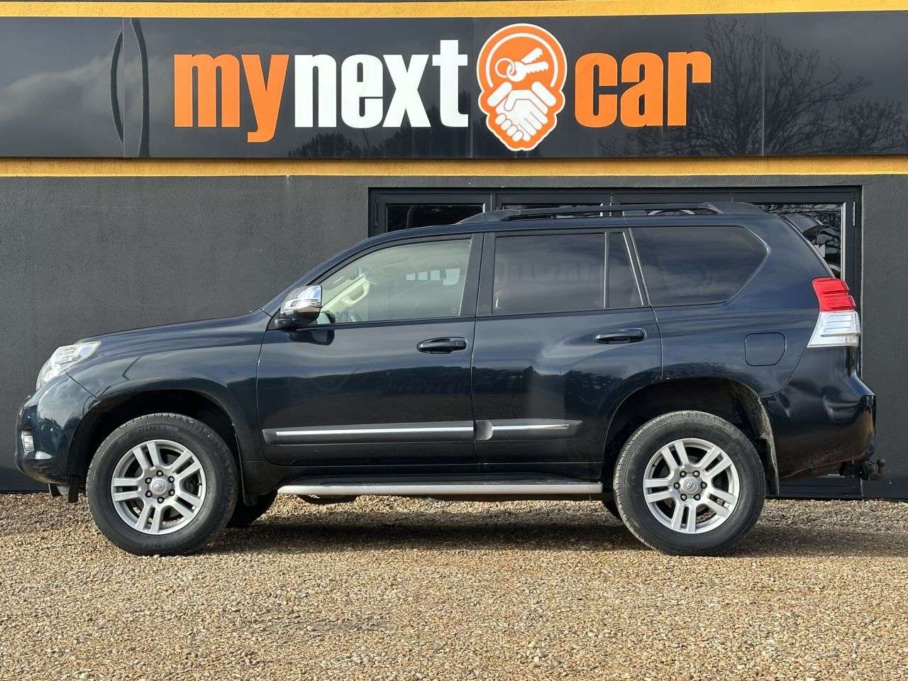 2010 TOYOTA LAND CRUISER 2010 TOYOTA LAND CRUISER